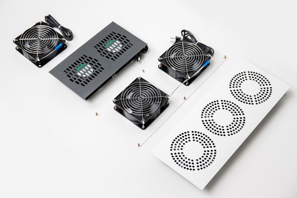 8297.jpg VA-6602 VENTILATOING FAN 2 X Ø 4" WITH PLATE (HEAVY DUTY)