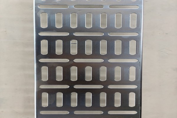 TA-6636 CABLE TRAY 7.5 cm. WIDTH FOR CABLE RUN 36U